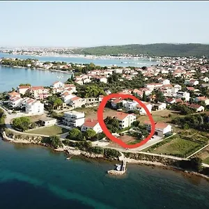  Gostinjska kuća Barbir Croatia